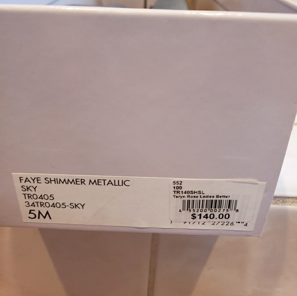 🆕️NIB Taryn Rose Faye Metallic Loafer - Picture 6 of 7